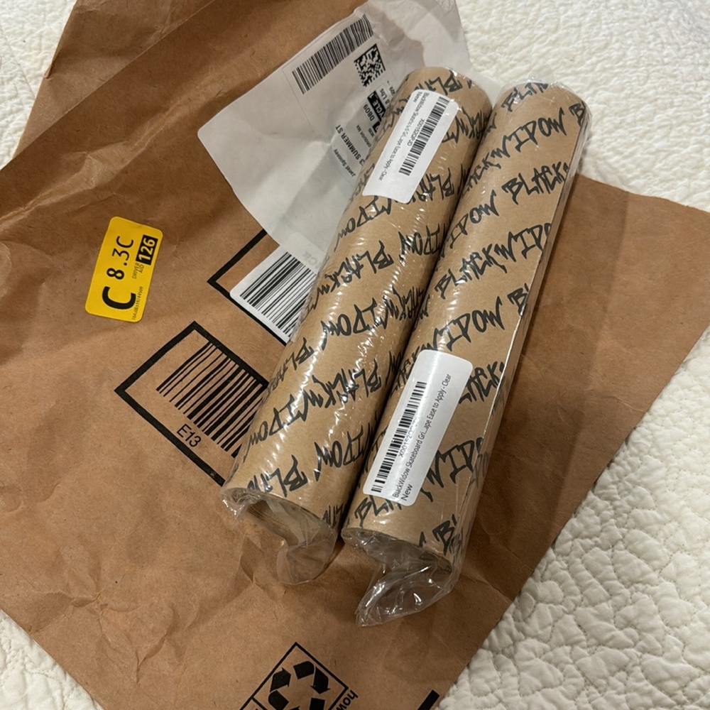 SKATEBOARD GRIP TAPE 9" x 33" CLEAR - 2 ROLLS